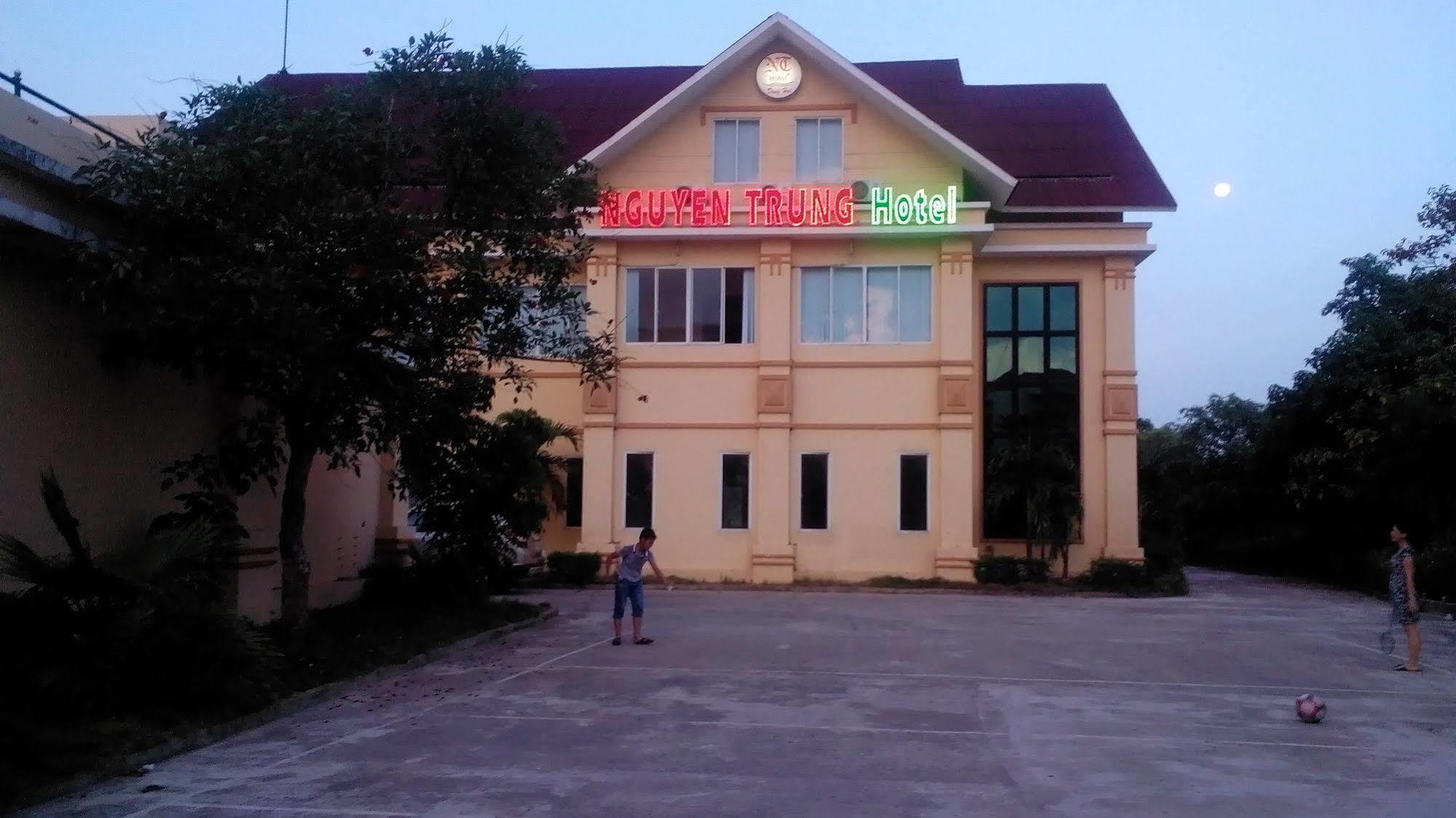 Nguyen Trung Hotel Dong Hoi Exterior photo